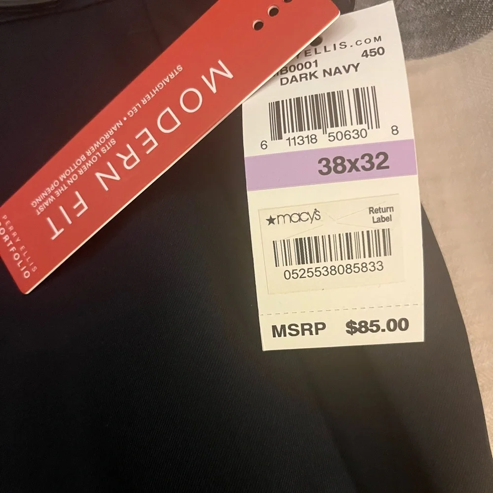 Perry Ellis dress pants 38 x 32 dark navy nwt.  Modern fit.
